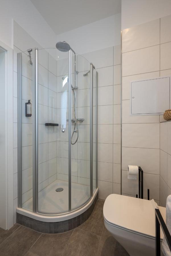 Maremar - Design Apartment - Luxus Boxspringbett - Zentral - Kueche - Arbeitsplatz - Highspeed Wlan Gera Dış mekan fotoğraf