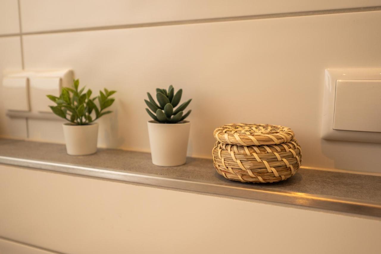 Maremar - Design Apartment - Luxus Boxspringbett - Zentral - Kueche - Arbeitsplatz - Highspeed Wlan Gera Dış mekan fotoğraf