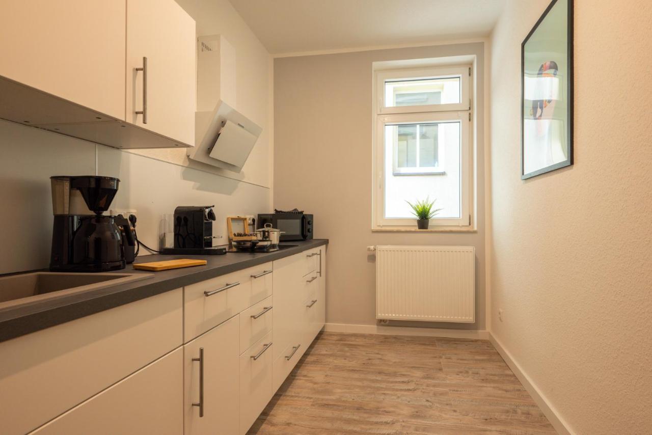 Maremar - Design Apartment - Luxus Boxspringbett - Zentral - Kueche - Arbeitsplatz - Highspeed Wlan Gera Dış mekan fotoğraf