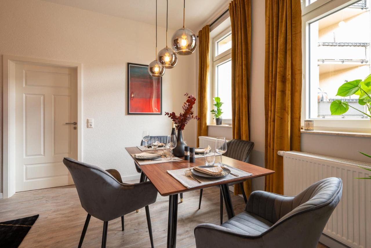 Maremar - Design Apartment - Luxus Boxspringbett - Zentral - Kueche - Arbeitsplatz - Highspeed Wlan Gera Dış mekan fotoğraf